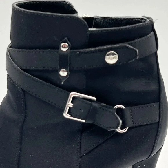 Unisa Unryder Womens 8.5M Black Ankle Bootie Buckle Straps Zip up Biker Boots - Picture 8 of 16